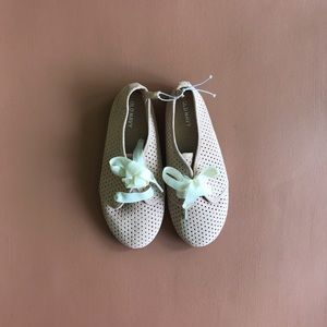 NWOT Old Navy Toddler Girls Sueded Oxford Flats